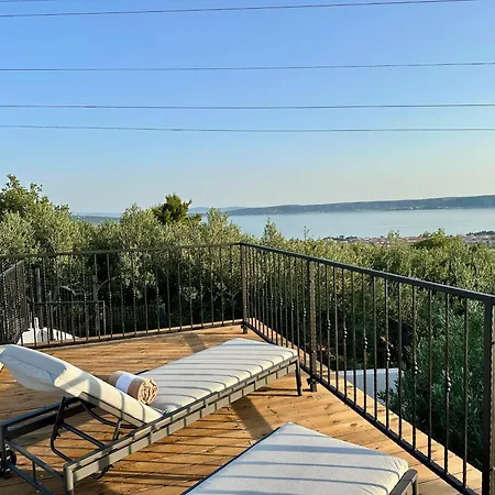 Bay View With Pool & Sea View